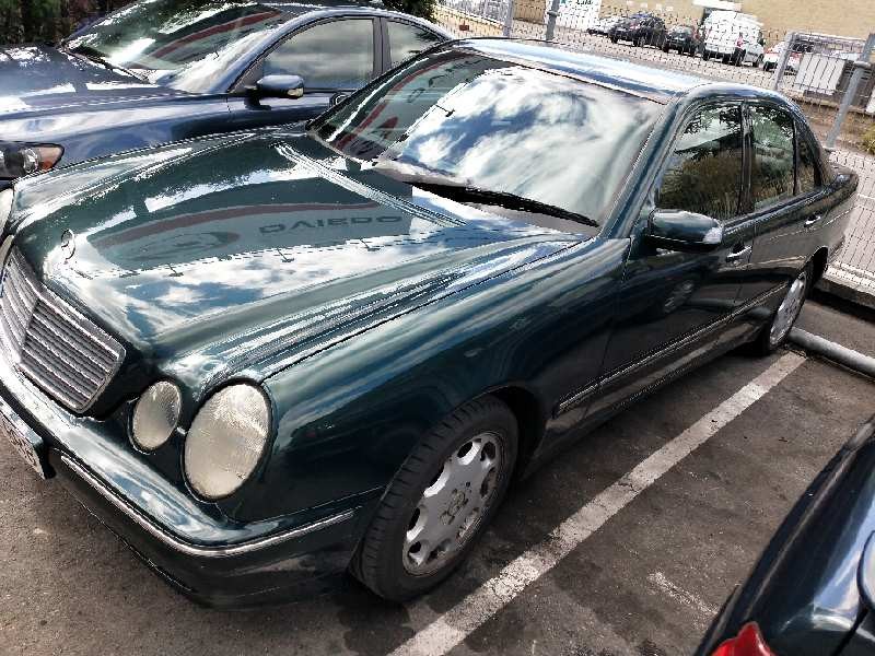 mercedes clase e (w210) berlina diesel del año 2001