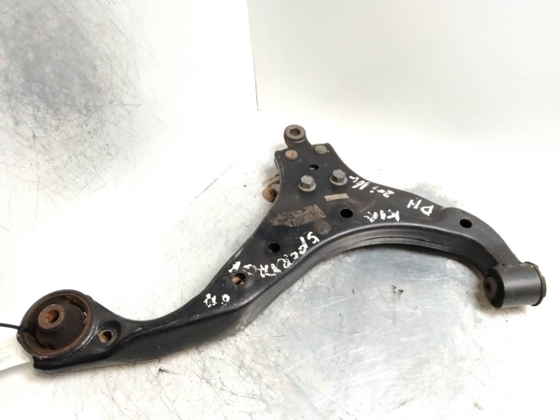 Recambio de brazo suspension inferior delantero derecho para kia sportage 2.0 cat referencia OEM IAM   