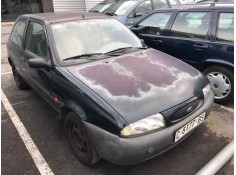 ford fiesta berlina del año 1996