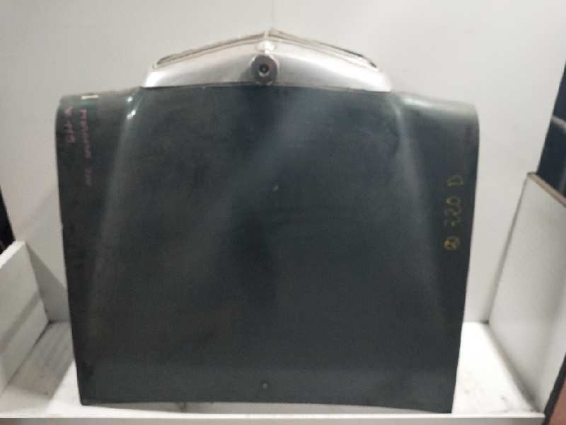 Recambio de capot para mercedes clase e (w114/w115) berlina 2.0 diesel referencia OEM IAM    Recambio de capot para mercedes clase e (w114/w115) berlina 2.0 diesel referencia OEM IAM