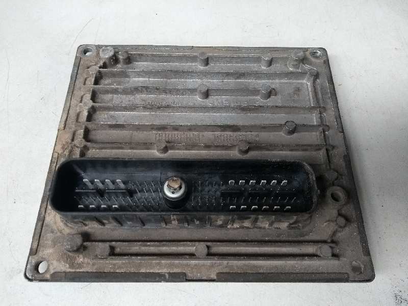 Recambio de centralita motor uce para ford fiesta (cbk) steel referencia OEM IAM S120977313D 6S6112A650GD 4DLD SIM210