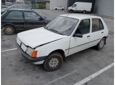 peugeot 205 berlina del año 1988