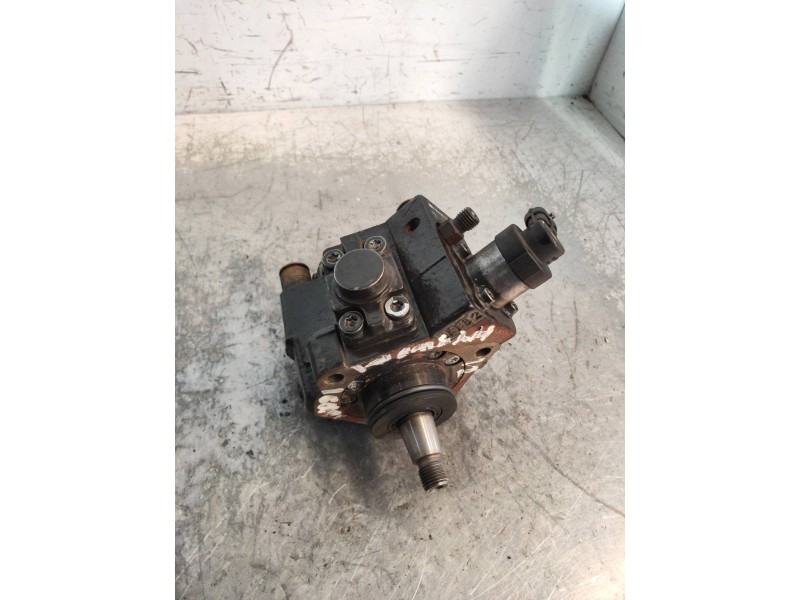 Recambio de bomba inyeccion para hyundai i30 1.6 crdi cat referencia OEM IAM 0445010206 331002A420 