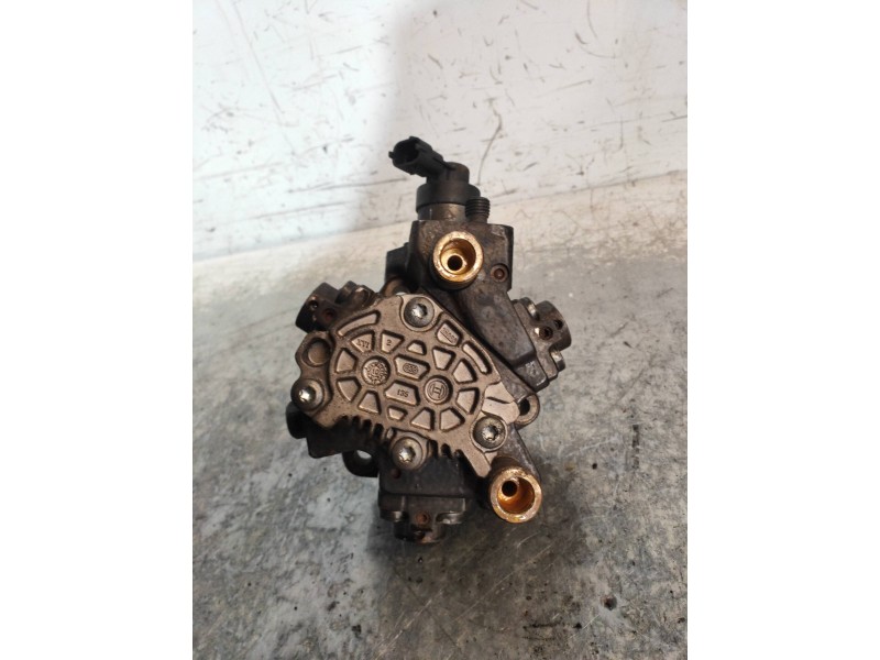 Recambio de bomba inyeccion para hyundai i30 1.6 crdi cat referencia OEM IAM 0445010206 331002A420 