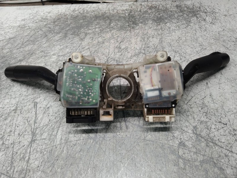 Recambio de mando luces para toyota rav 4 funcruiser (a1) 2.0 16v cat referencia OEM IAM 8431042170 17A0896 17A164