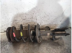 Recambio de amortiguador delantero derecho para lexus ct 200h referencia OEM IAM 4851076040A  