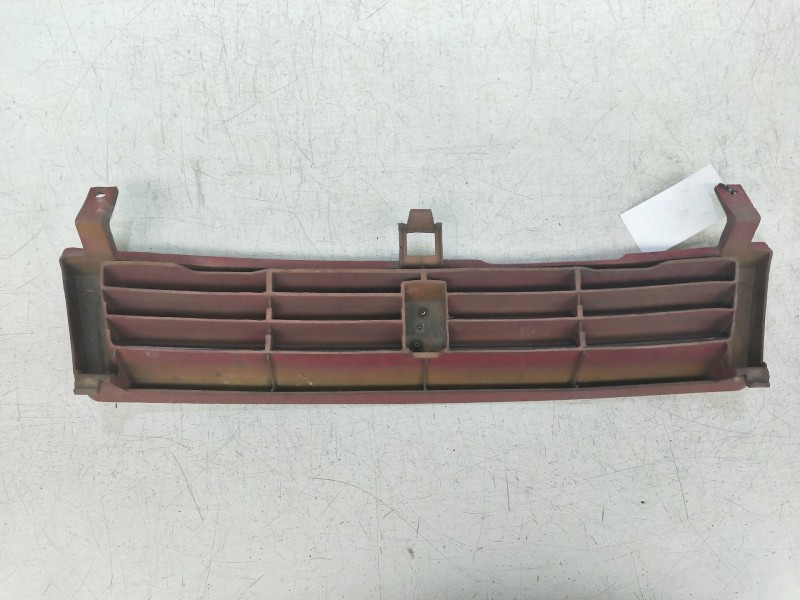 Recambio de rejilla delantera para lada samara (2108/2109) referencia OEM IAM    Recambio de rejilla delantera para lada samara (2108/2109) referencia OEM IAM