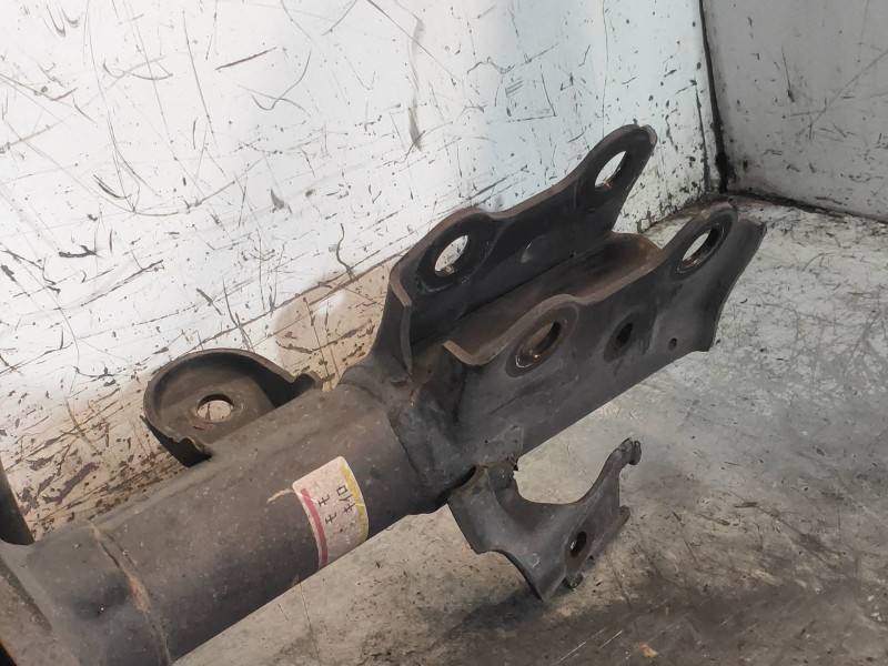 Recambio de amortiguador delantero derecho para lexus ct 200h referencia OEM IAM 4851076040A  