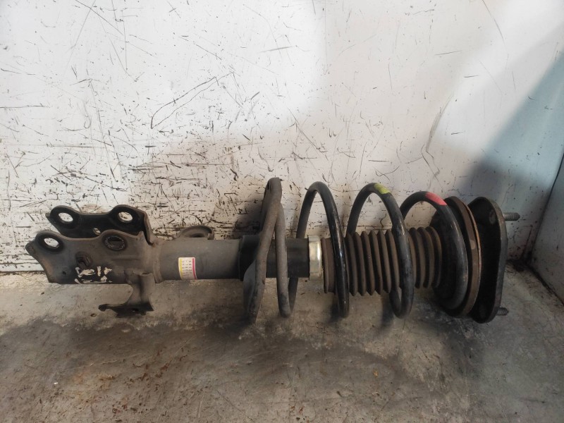 Recambio de amortiguador delantero izquierdo para lexus ct 200h referencia OEM IAM 4852076040A  