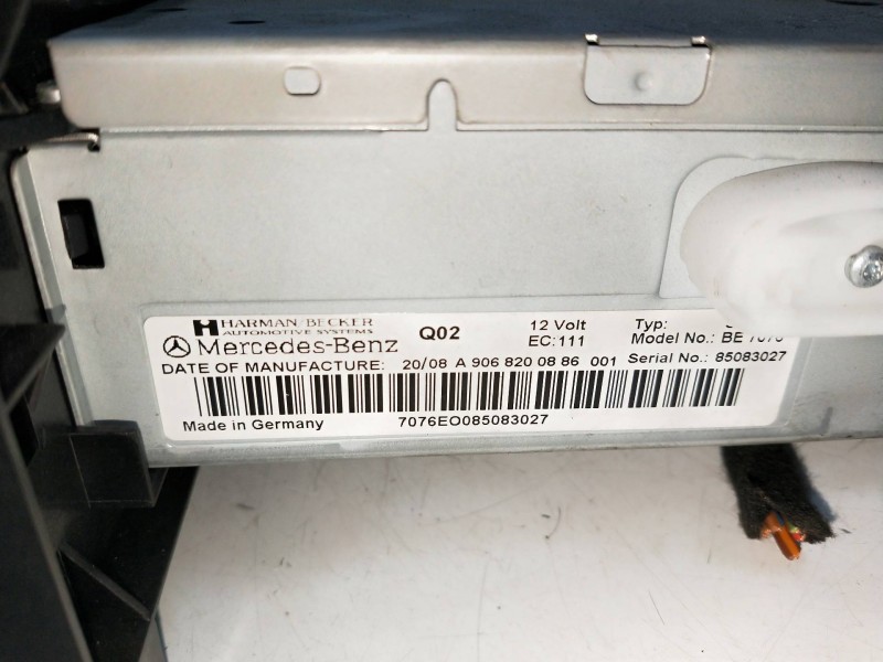Recambio de sistema audio / radio cd para mercedes sprinterii caja cerrada (desde 01.06) 2.1 cdi cat referencia OEM IAM A9068200