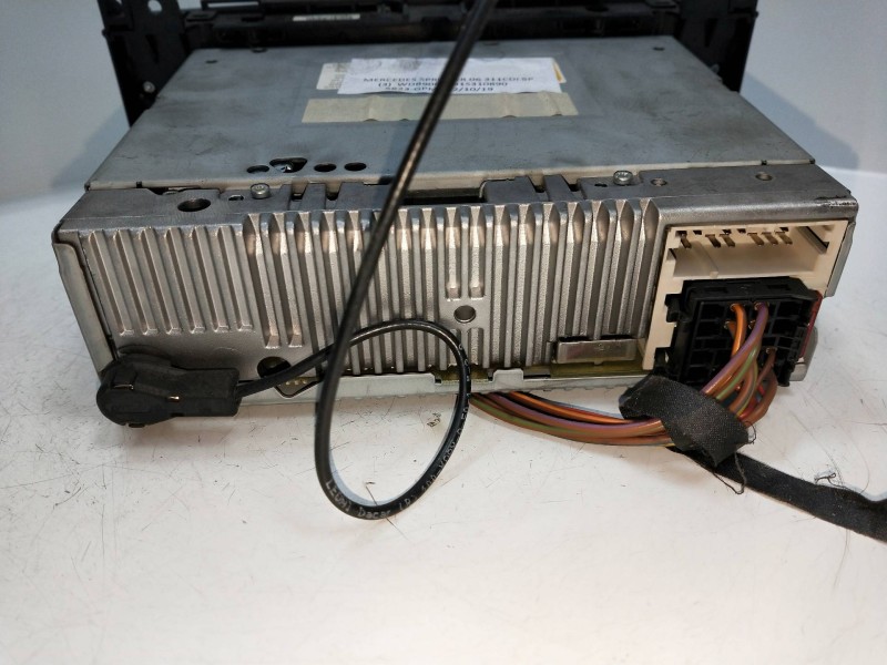 Recambio de sistema audio / radio cd para mercedes sprinterii caja cerrada (desde 01.06) 2.1 cdi cat referencia OEM IAM A9068200