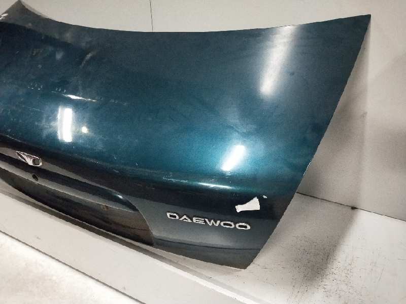 Recambio de tapa maletero para daewoo nubira berlina referencia OEM IAM    Recambio de tapa maletero para daewoo nubira berlina referencia OEM IAM