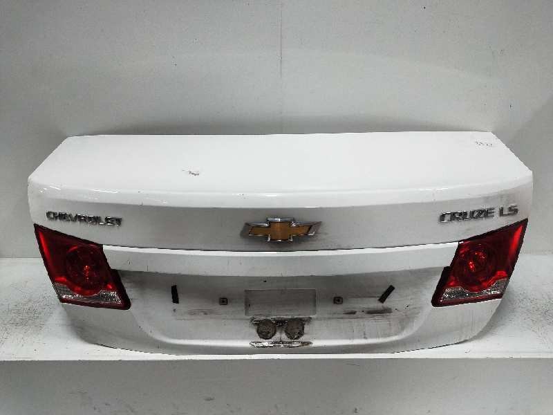 Recambio de tapa maletero para chevrolet cruze referencia OEM IAM    Recambio de tapa maletero para chevrolet cruze referencia OEM IAM
