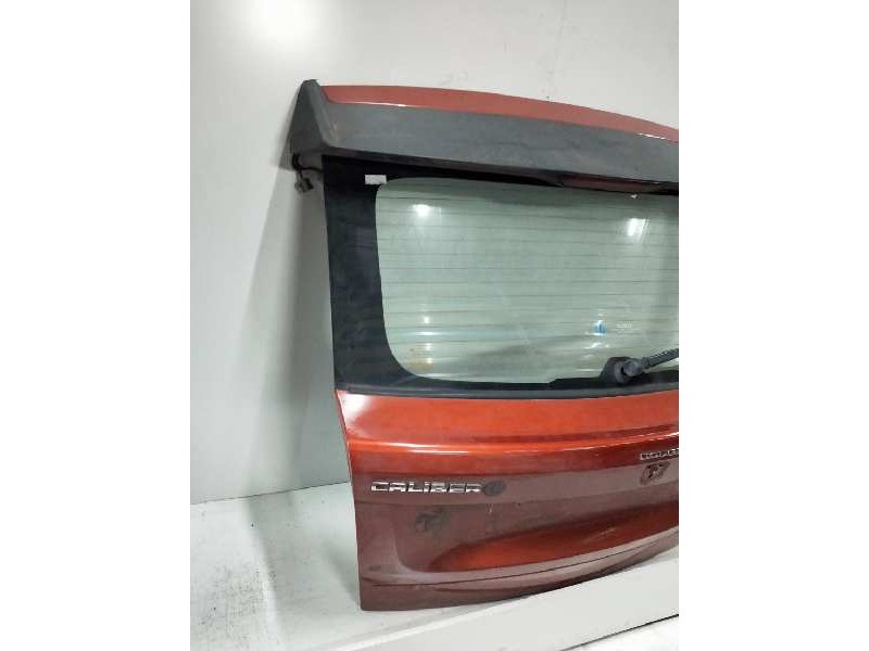 Recambio de porton trasero para dodge caliber 2.0 16v crd cat referencia OEM IAM   