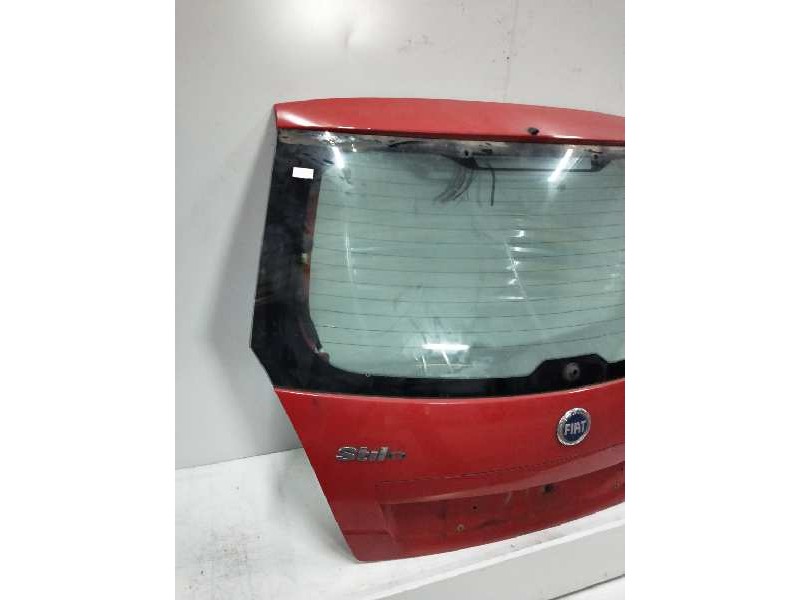 Recambio de porton trasero para fiat stilo (192) referencia OEM IAM  3P 