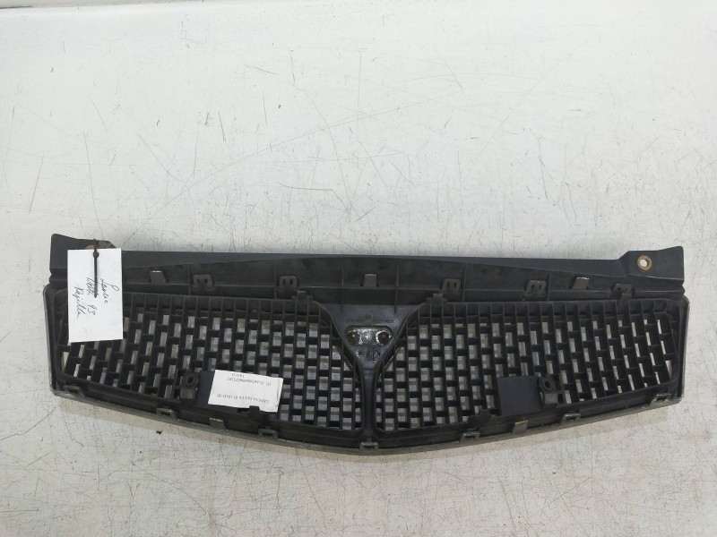 Recambio de rejilla delantera para lancia delta 1.9 turbodiesel cat referencia OEM IAM   