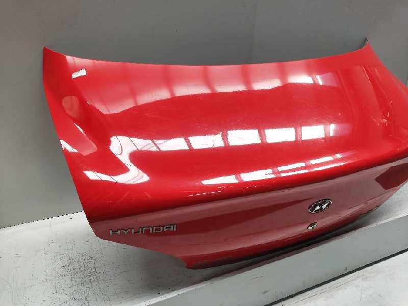 Recambio de tapa maletero para hyundai lantra familiar (rd) 1.9 diesel cat referencia OEM IAM   