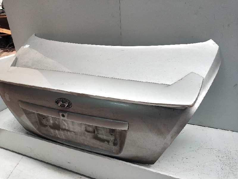 Recambio de tapa maletero para hyundai elantra (xd) referencia OEM IAM   