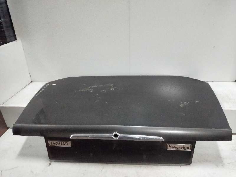 Recambio de tapa maletero para jaguar sovereing referencia OEM IAM   