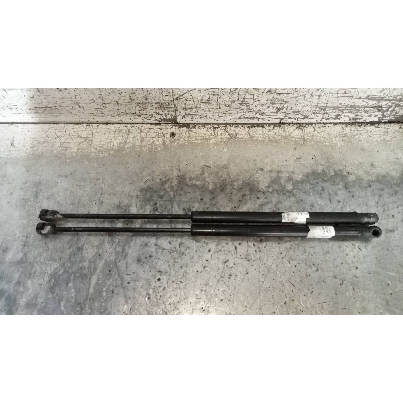 Recambio de amortiguadores maletero / porton para kia cerato 1.6 crdi referencia OEM IAM 817802F210 817702F210 