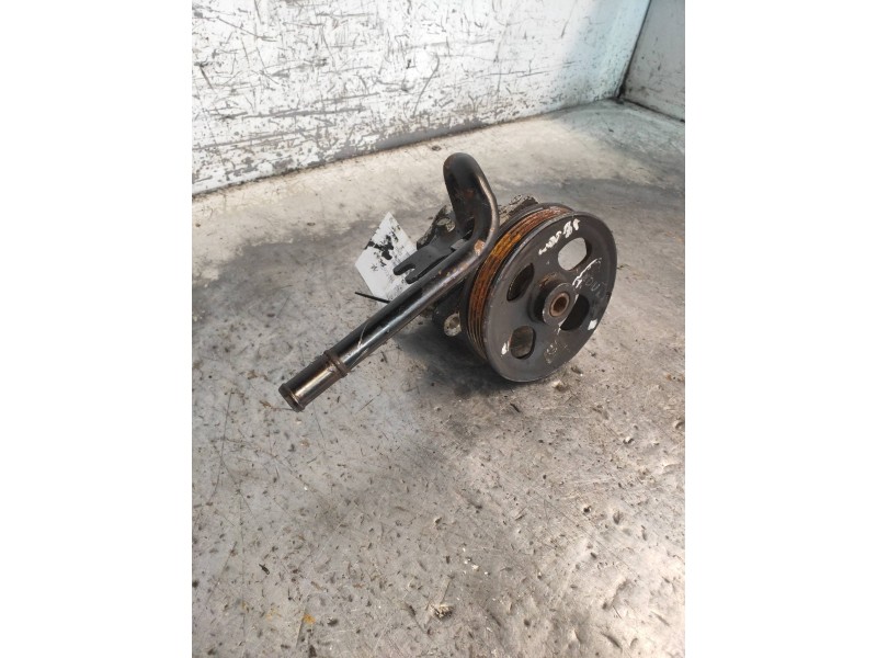 Recambio de bomba direccion para kia cerato 1.6 crdi referencia OEM IAM   