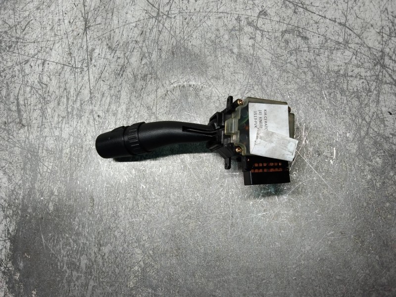 Recambio de mando limpia para kia cerato 1.6 crdi referencia OEM IAM   