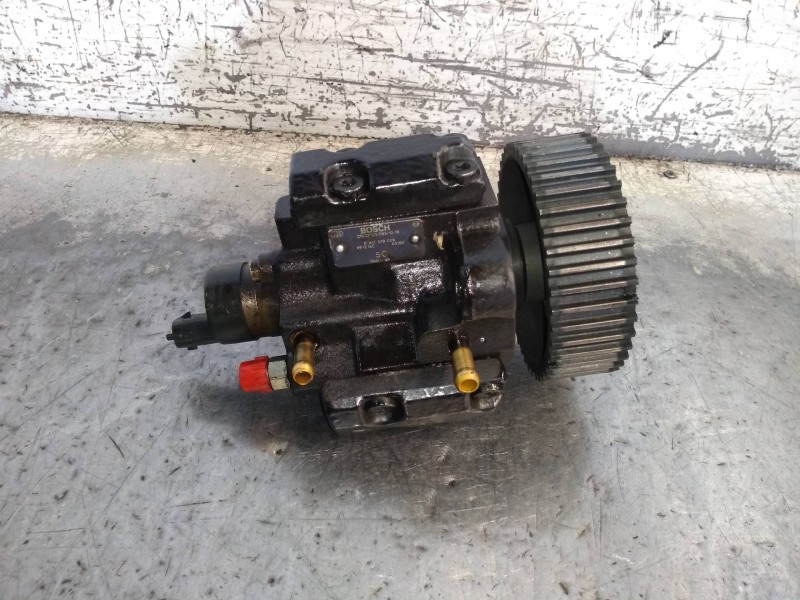 Recambio de bomba inyeccion para lancia kappa berlina 2.4 jtd ls referencia OEM IAM 0445010006  