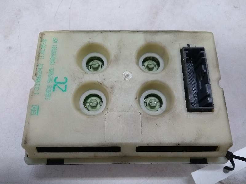 Recambio de pantalla multifuncion para opel zafira a design edition referencia OEM IAM 5WK70051 13106242 ZC