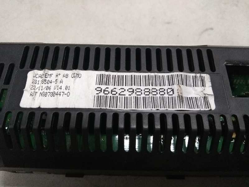 Recambio de pantalla multifuncion para citroen c4 berlina sx referencia OEM IAM 966298880  
