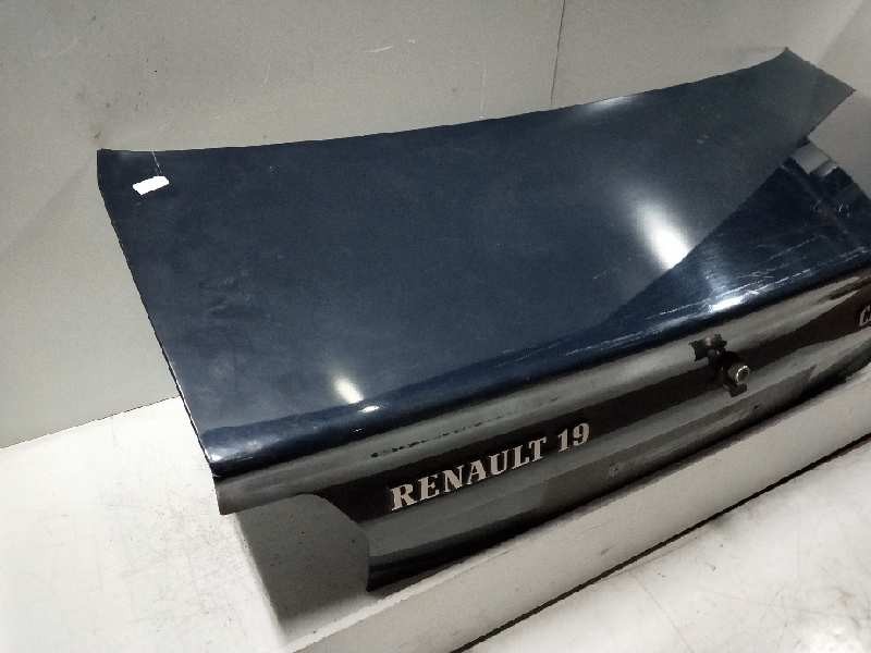 Recambio de tapa maletero para renault 19 (b/c/l53) referencia OEM IAM    Recambio de tapa maletero para renault 19 (b/c/l53) referencia OEM IAM