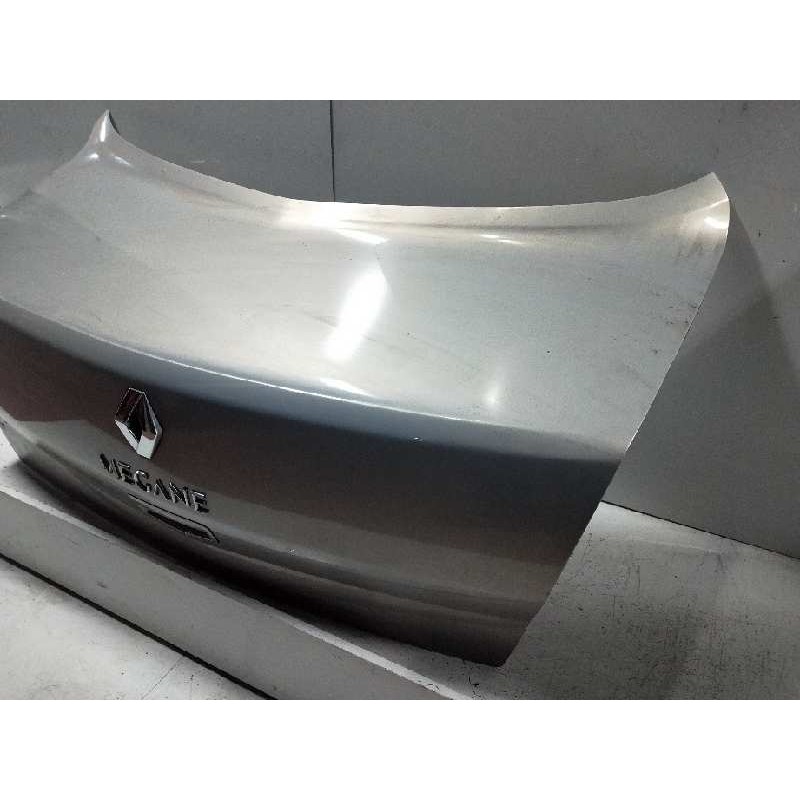 Recambio de tapa maletero para renault megane ii classic berlina 1.9 dci diesel referencia OEM IAM   