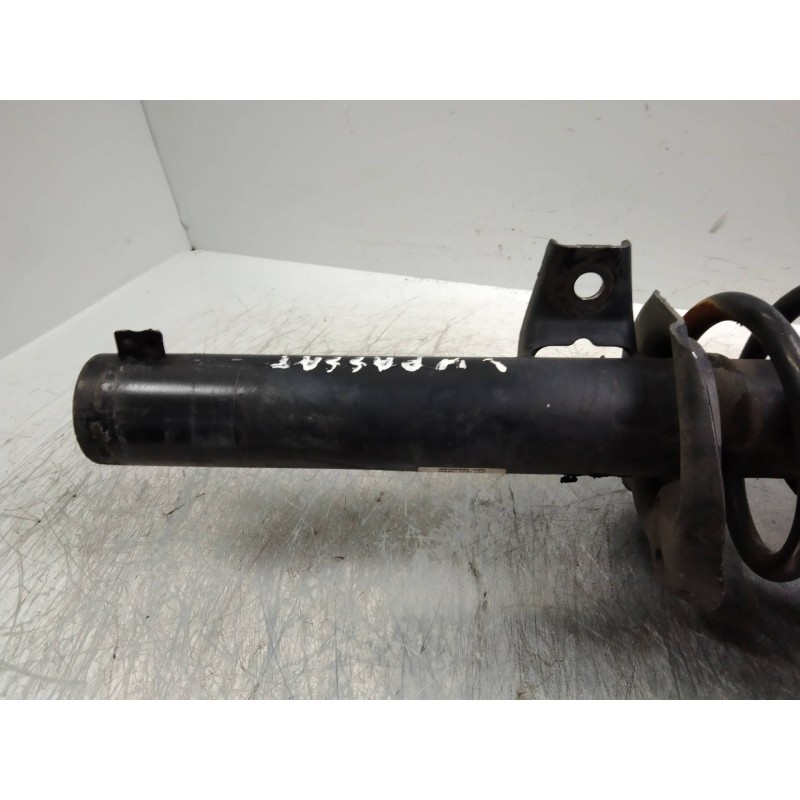 Recambio de amortiguador delantero izquierdo para volkswagen passat berlina (3c2) 2.0 16v fsi referencia OEM IAM 3C0413031M  