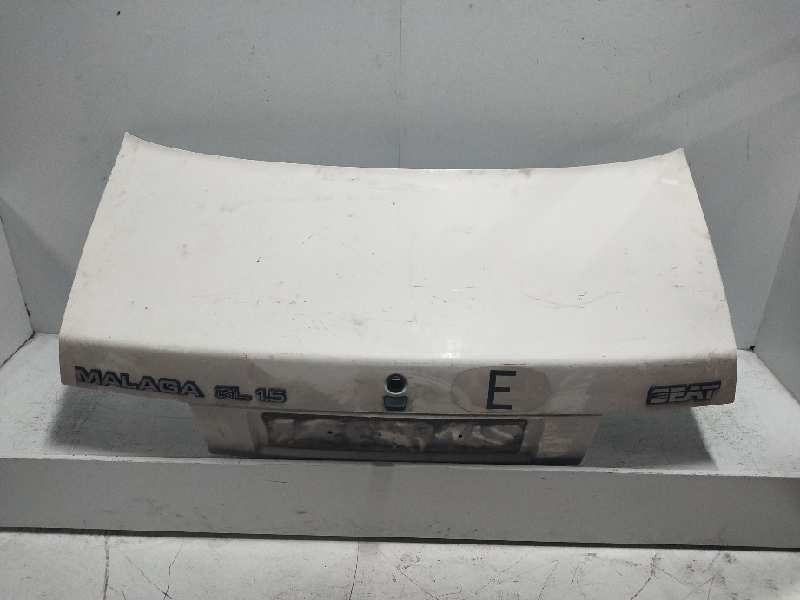 Recambio de tapa maletero para seat malaga 1.5 referencia OEM IAM   