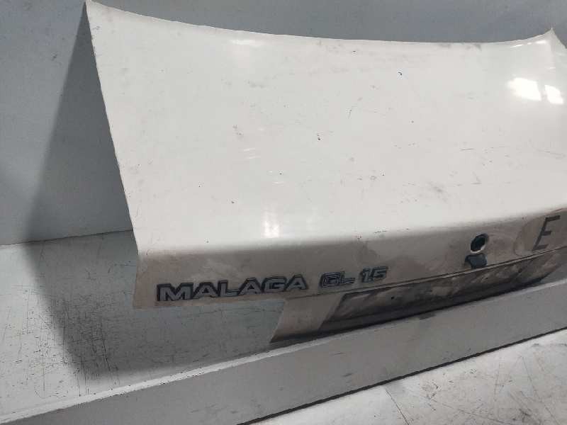 Recambio de tapa maletero para seat malaga 1.5 referencia OEM IAM   