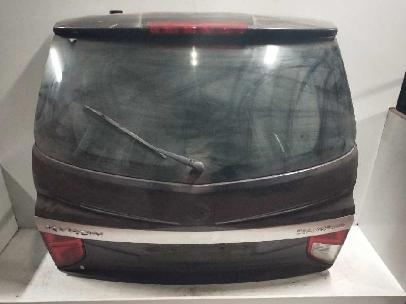 Recambio de porton trasero para ssangyong kyron 2.0 referencia OEM IAM   