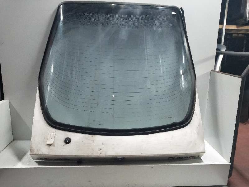 Recambio de porton trasero para subaru leone 1.3 referencia OEM IAM    Recambio de porton trasero para subaru leone 1.3 referencia OEM IAM