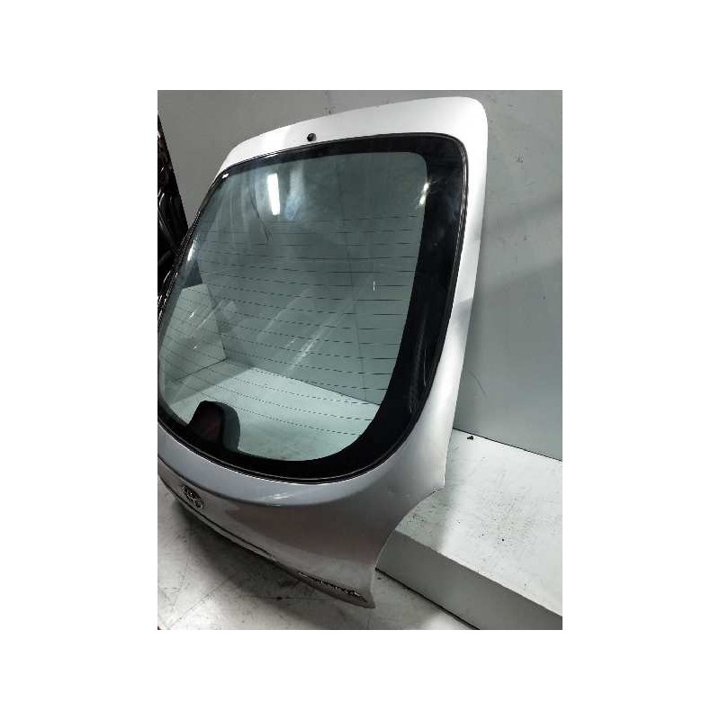 Recambio de porton trasero para toyota corolla (e11) 2.0 diesel cat referencia OEM IAM   