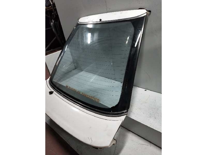 Recambio de porton trasero para toyota corolla 1.6 referencia OEM IAM   