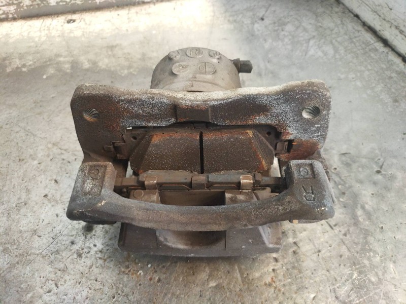 Recambio de pinza freno delantera derecha para lexus ct 200h referencia OEM IAM   