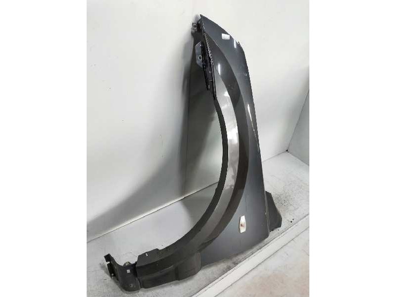 Recambio de aleta delantera izquierda para kia sorento 2.5 crdi vgt ex1 referencia OEM IAM   