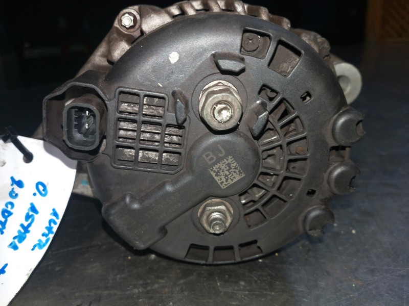 Recambio de alternador para opel astra j lim. cosmo referencia OEM IAM   