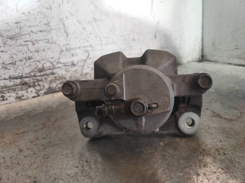 Recambio de pinza freno delantera izquierda para lexus ct 200h referencia OEM IAM   