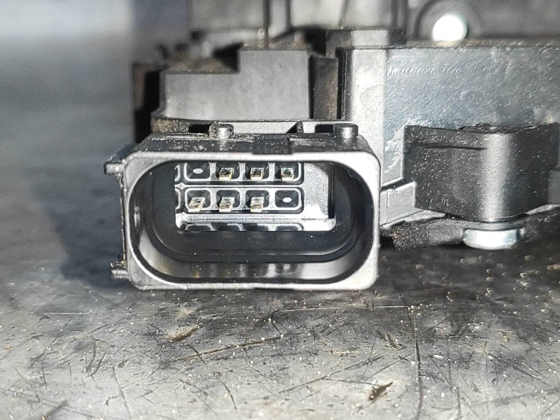 Recambio de motor cierre centralizado delantero izquierdo para fiat punto (evo) (199) dynamic referencia OEM IAM 51892942  