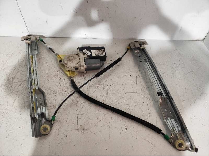 Recambio de elevalunas delantero derecho para citroen c5 berlina 2.2 hdi fap cat (4hx / dw12ed4) referencia OEM IAM 990188200 96