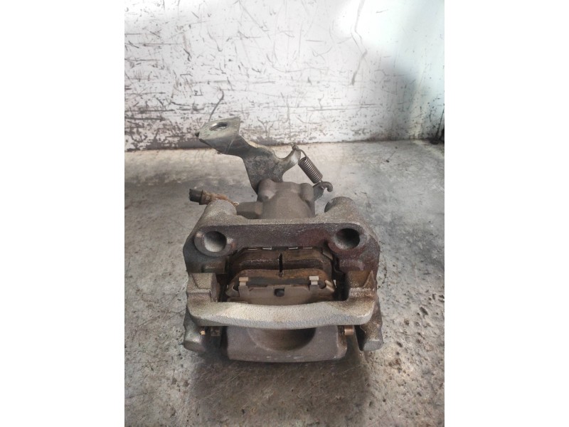 Recambio de pinza freno trasera derecha para lexus ct 200h referencia OEM IAM   