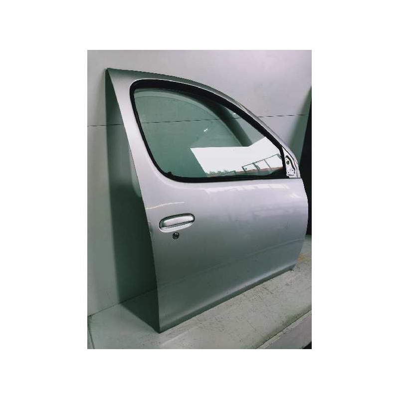 Recambio de puerta delantera derecha para toyota yaris verso (ncp2/nlp2) 1.3 linea sol referencia OEM IAM   5P