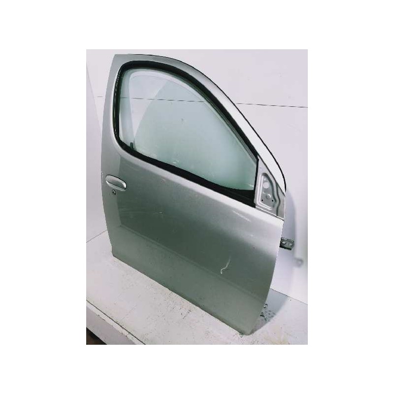 Recambio de puerta delantera derecha para toyota yaris verso (ncp2/nlp2) 1.3 linea sol referencia OEM IAM   5P