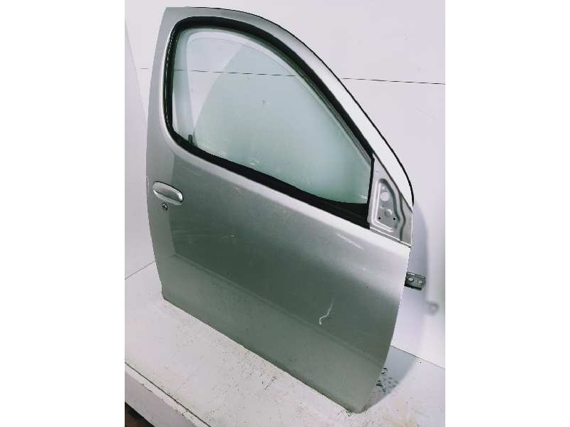 Recambio de puerta delantera derecha para toyota yaris verso (ncp2/nlp2) 1.3 linea sol referencia OEM IAM   5P