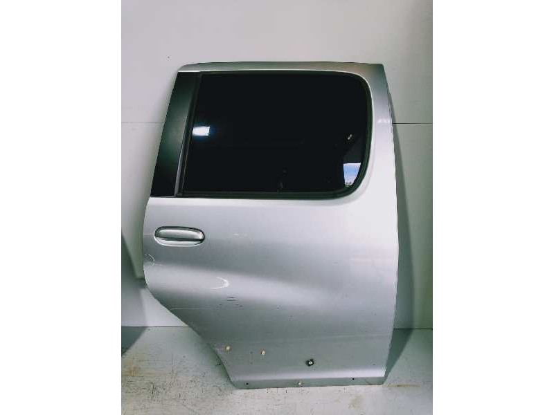 Recambio de puerta trasera derecha para toyota yaris verso (ncp2/nlp2) 1.3 linea sol referencia OEM IAM   