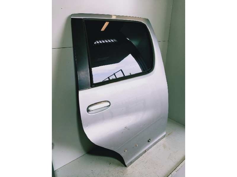 Recambio de puerta trasera derecha para toyota yaris verso (ncp2/nlp2) 1.3 linea sol referencia OEM IAM   